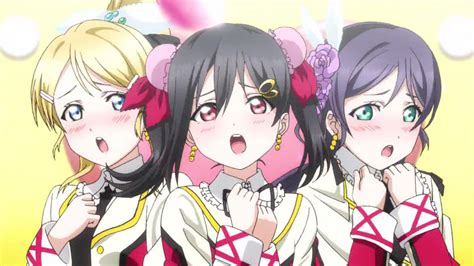 Love Live! School Idol Festival: A Rhythmic Dive into Idolatry and Friendship!